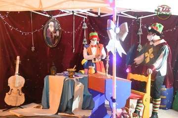 La alcaldesa de Telde alaba el ambiente mágico de la Casa de la Navidad/Francisco Javier Santana y TA.